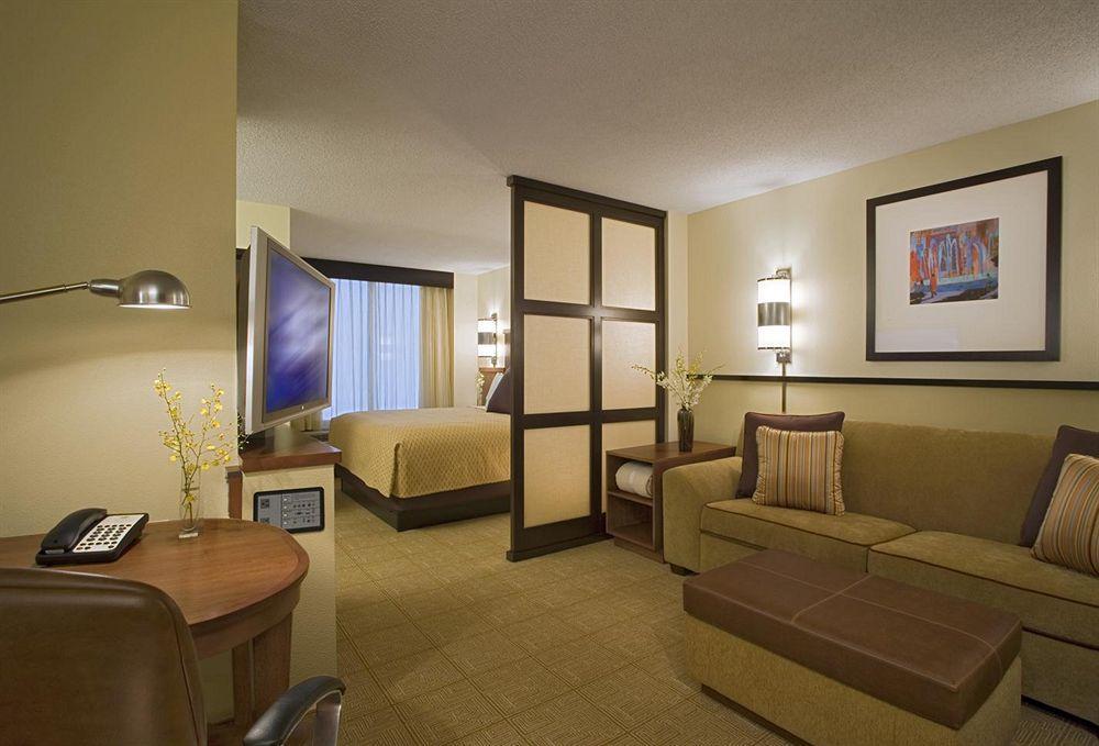 Hyatt Place Houston-North Phòng bức ảnh